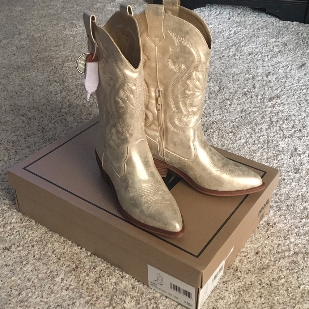 MIA Gold Heeled Boots